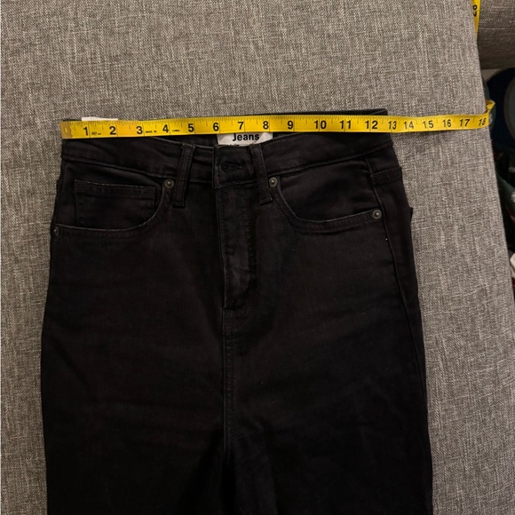 Reformation Wynn High Rise Straight Jeans in Black - Picture 3 of 3
